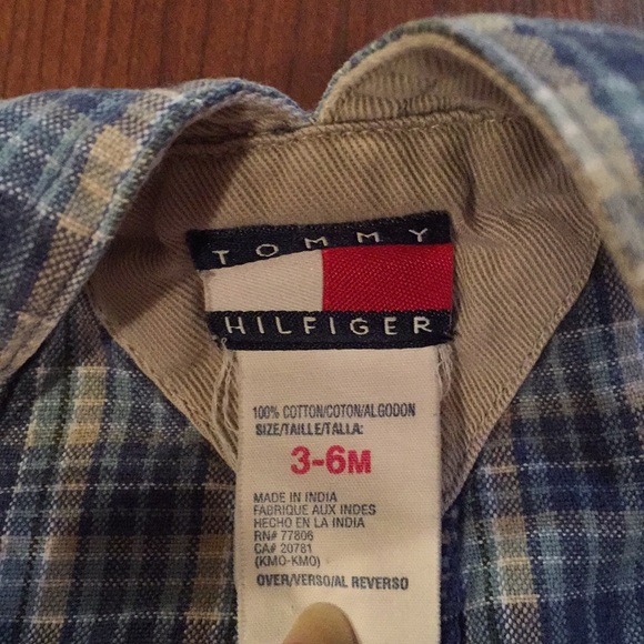 EUC TOMMY HILFIGER SZ 3-6 MONTH OVERALL.SUPER CUTE - Picture 4 of 6